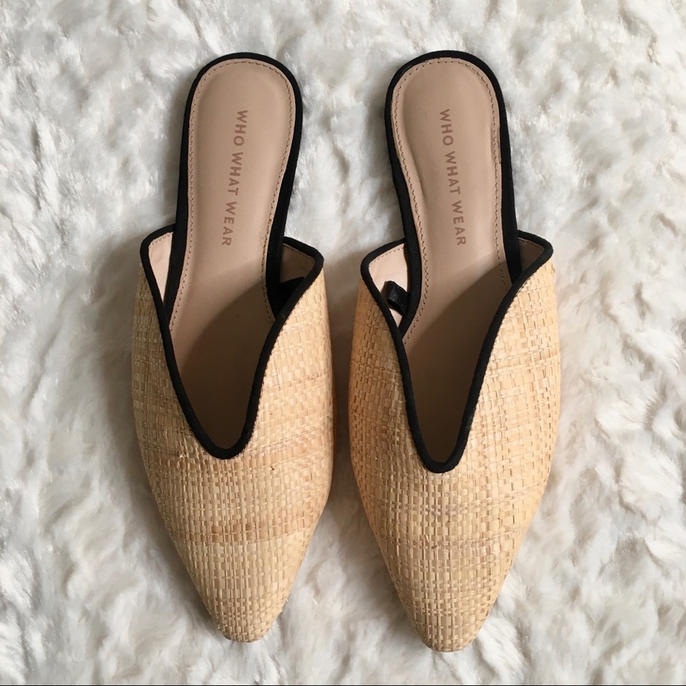Who What Wear Flat Slip on Pointed Mules Size 6